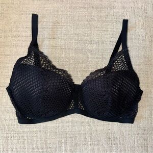 Victoria’s Secret Black Mesh Underwire Bra 34D Satin Lined Cups